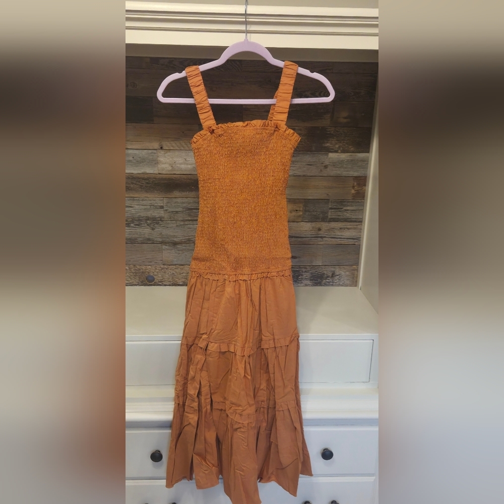 HYFVE Square Neck Midi Dress in Rich Tan Cinched Bodice W/Side Zipper& Side Slit - Picture 9 of 13